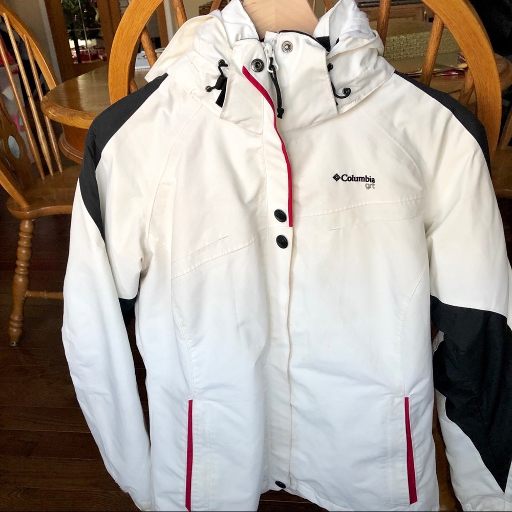 *Just Listed* White Columbia Snowboarding Jacket
